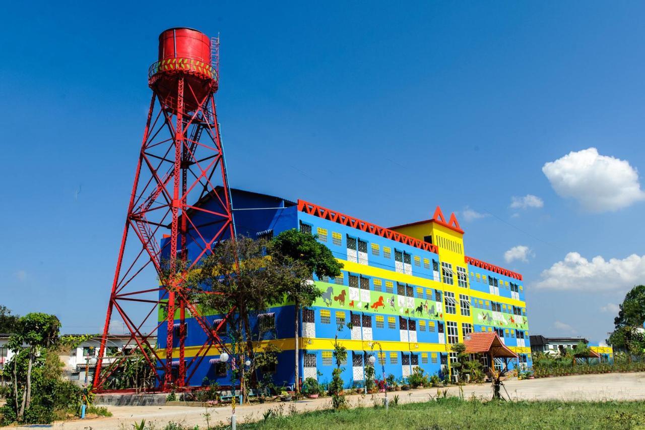 2U Hotel Hatyai Hat Yai Buitenkant foto