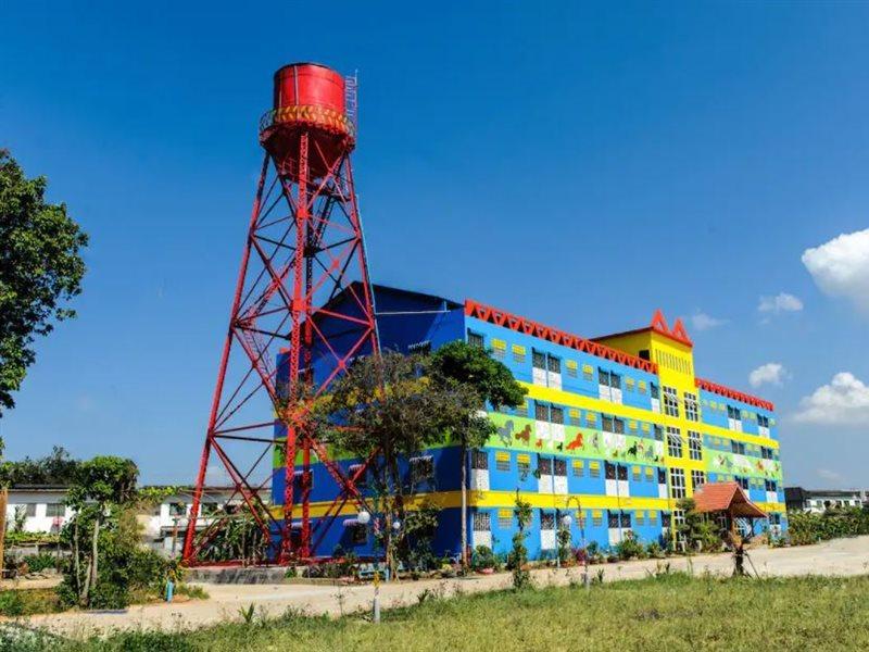 2U Hotel Hatyai Hat Yai Buitenkant foto